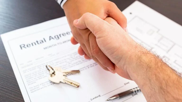 Resident Letting Agent: Complete Guide to Roles, Benefits, and Real-World Examples